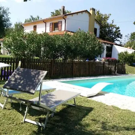 Villa Panoramica Con Piscina *