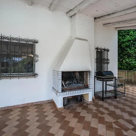 Villa Panoramica Con Piscina *