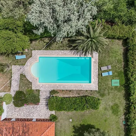 Panoramica Con Piscina Вилла *